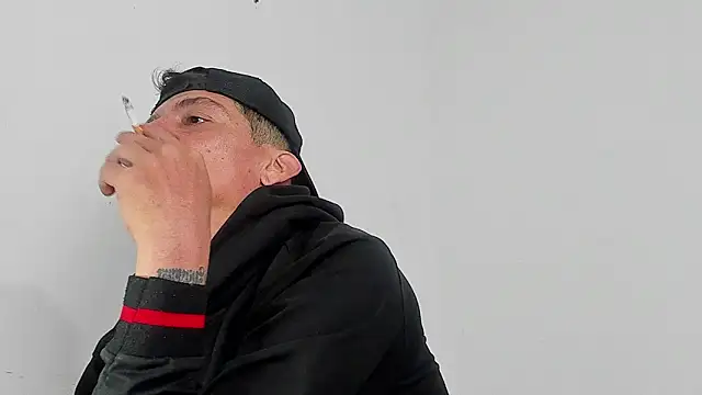 Thommas8a Webcam-Show