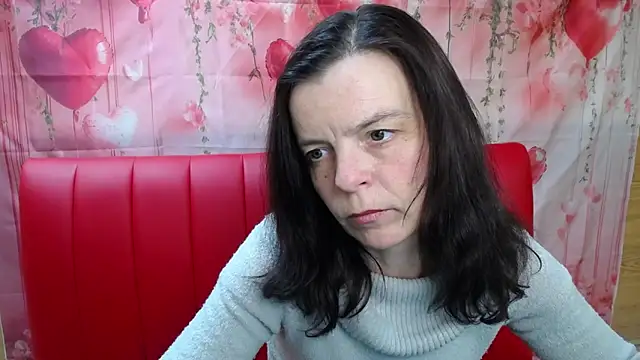 SofiaChaika 即時 XXX 聊天