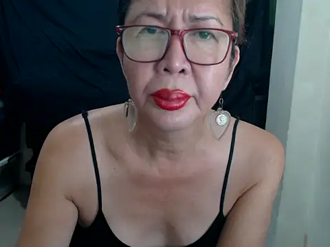 radar777: διαδικτυακό σόου στην κάμερα