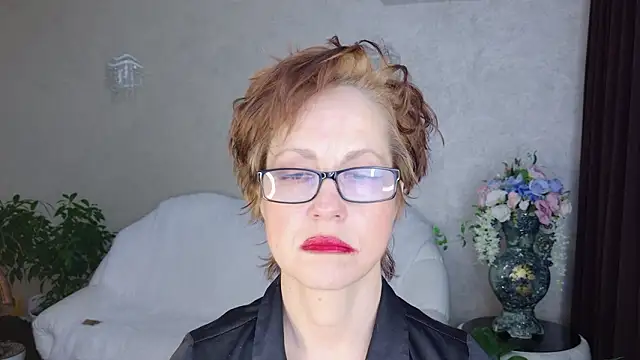 LioraWeiss' Live XXX Chat