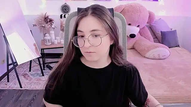 VirtuallVoyantn Live XXX chat