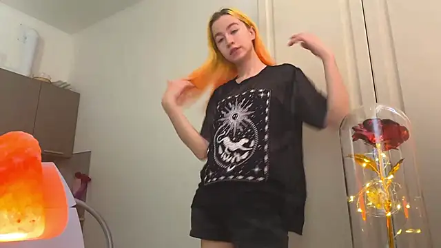 Sembang XXX Secara Langsung EmilyHein