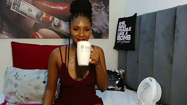 Chat +18 de Moreish-06 ao vivo