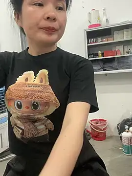 Ivy_Trix2's Live XXX Chat