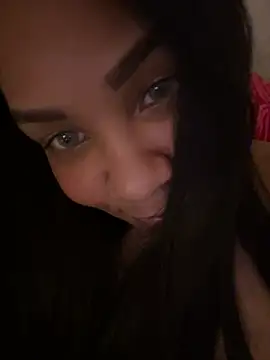 Chaniita: διαδικτυακό σόου στην κάμερα