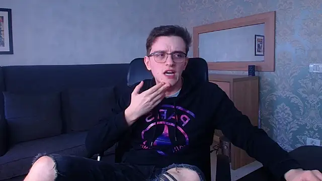 Chat +18 de FelixStarkk ao vivo