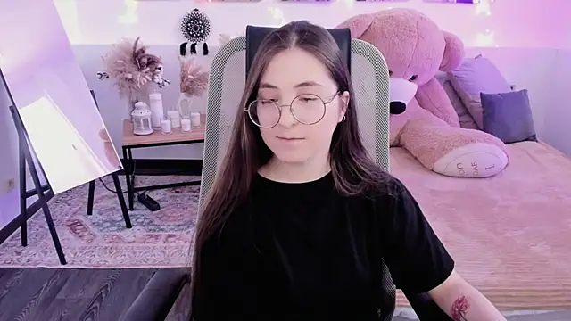 VirtuallVoyant 라이브 XXX 채팅