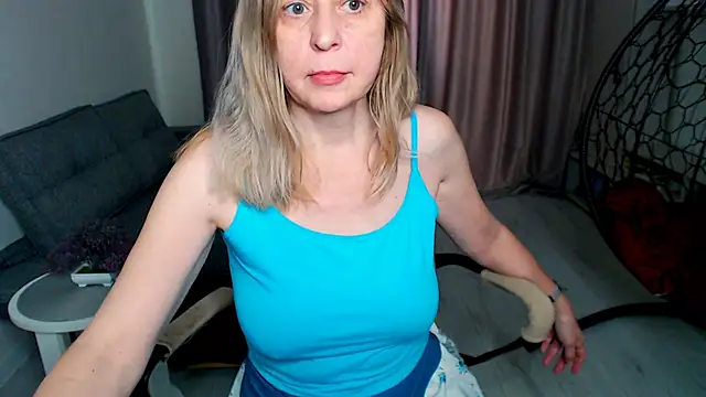 Show modela Saule_V na web-kameri