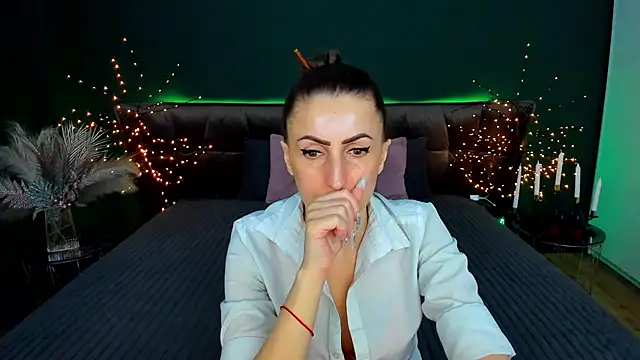 XXX chat uživo modela Rebecca_Diamond