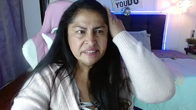 Keyla01_ élő XXX-chatje