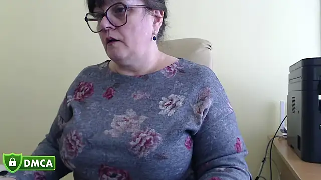 Živý XXX chat BrandiOhNight