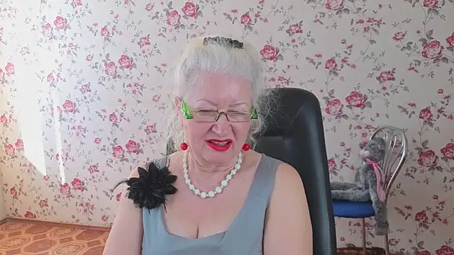 Maya_Mayflower – Naživo XXX chat