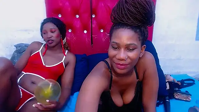 XSCARLETQUEENXX's Live XXX Chat