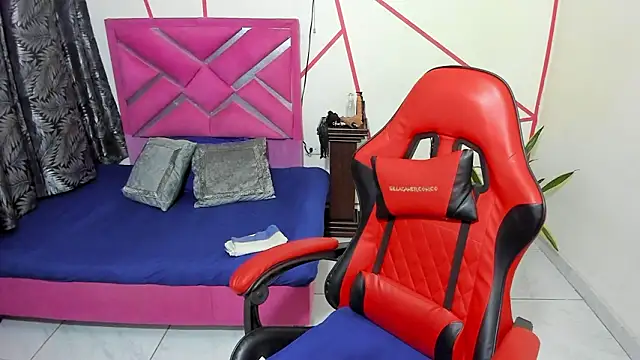 stNatashaBrunette 即時 XXX 聊天