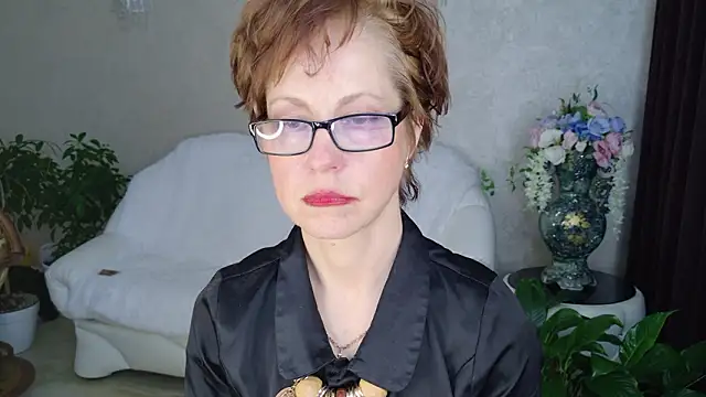 Chat XXX en directo de LioraWeiss