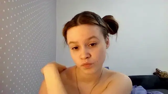 Ammymia Adlı Modelin Canlı XXX Sohbeti