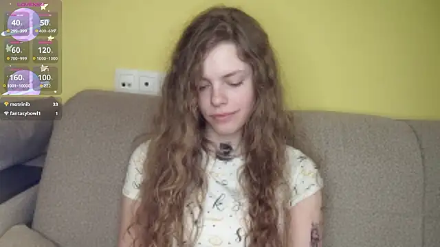 RayaNenlia Chat XXX in diretta