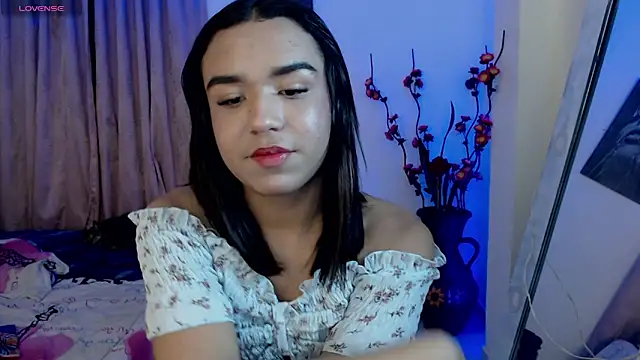 Candyy_doll__ Webcam Show