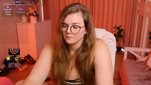 KellyKleine Chat XXX in diretta