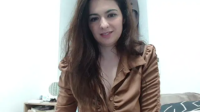 Show modela desirmiss1 na web-kameri