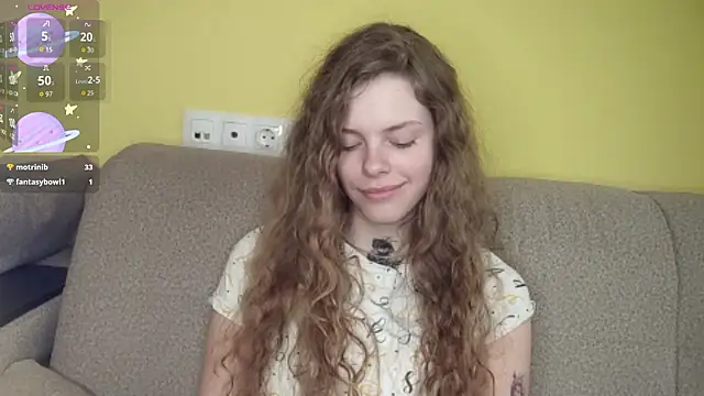 XXX chat uživo modela RayaNenlia