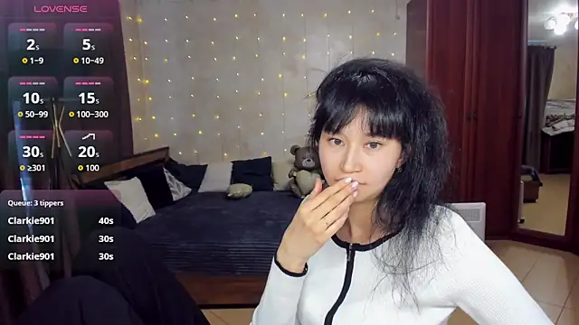 SheilaRare – Naživo XXX chat