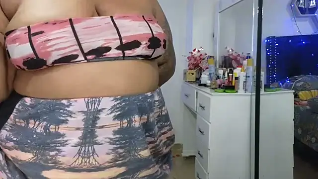 charlotte_077's Live XXX Chat