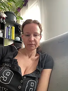 Chat +18 de AnnikaRose ao vivo