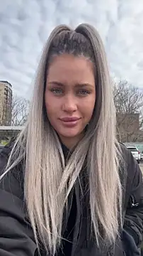 KikiWatson – Naživo XXX chat