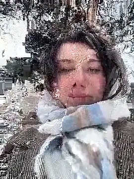 MooonRealのライブXXXチャット