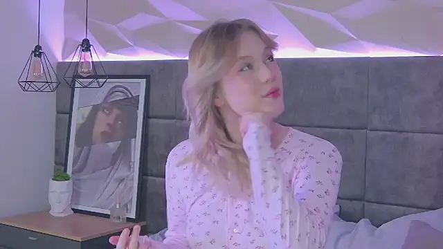 Онлайн чат XXX CaitlinSugar