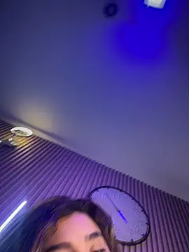 Онлайн чат XXX mia-rodrigues