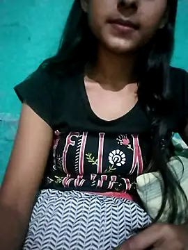 Show modela Nimisha-Basu na web-kameri