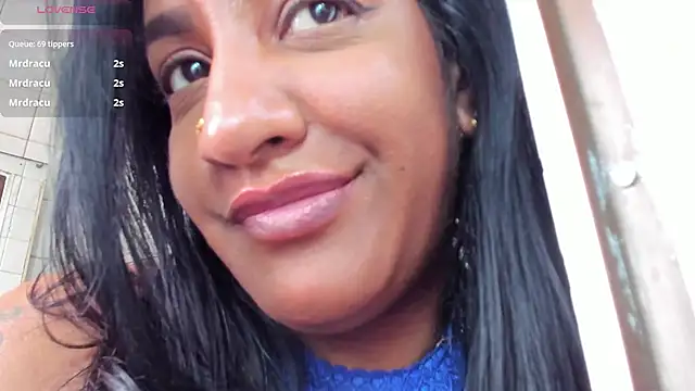 LadyNahir's Live XXX Chat