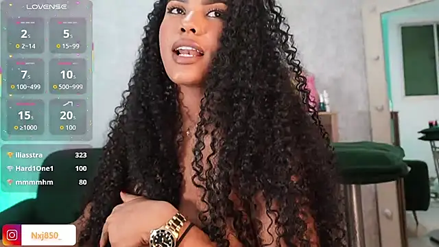 HOTBLACKANDWHITE2's Live XXX Chat