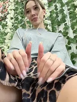 -HollyWay-n Live XXX chat