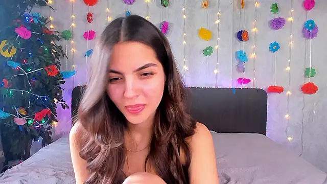 دردشة Milana_Crystal_ الجنسية المباشرة