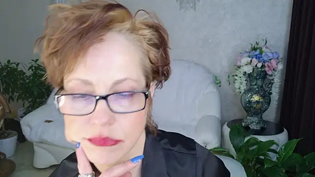 Chat XXX en directo de LioraWeiss