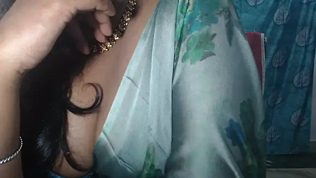 Sophia_your 即時 XXX 聊天