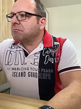 Chat XXX en directo de coupleLatinaLovers