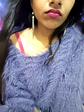 Pokazy przed kamerką – Alisha_Babyy