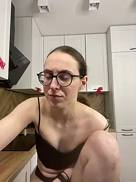 Show modela MartiniiSelenna na web-kameri