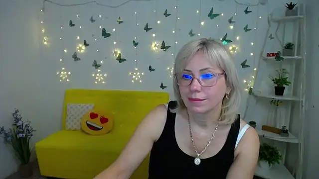 LaurenWishy Live XXX-chat