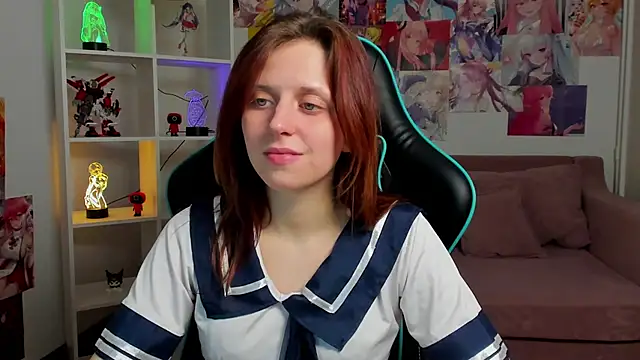 دردشة FreyaVey الجنسية المباشرة