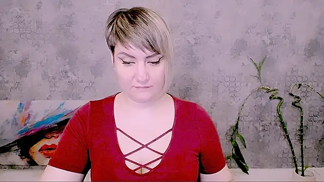 Chat +18 de Djullia ao vivo