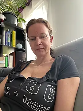 XXX chat uživo modela AnnikaRose