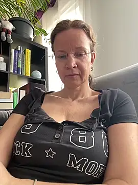 Chatroom XXX en direct de AnnikaRose