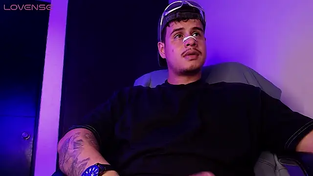 BjornSteelのライブXXXチャット