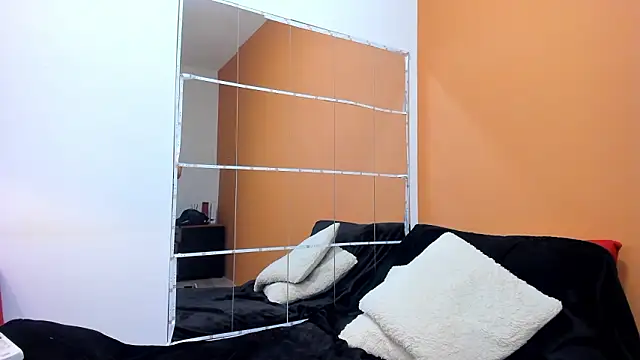 Chat XXX en directo de b3cky_