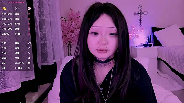 Lein_Bone élő XXX-chatje